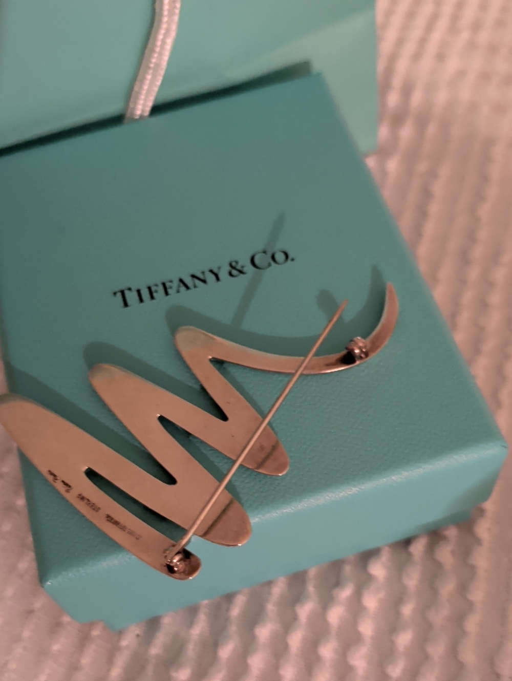 Authentic Tiffany Zig-Zag Designed Brooch - Picture 3 of 9